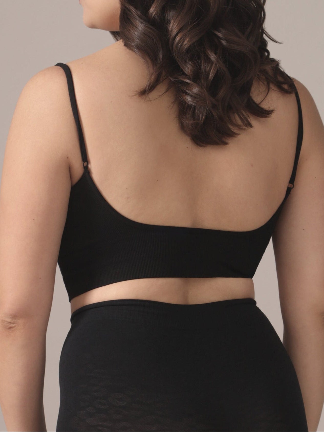 Seamless Cropped Cami in Black