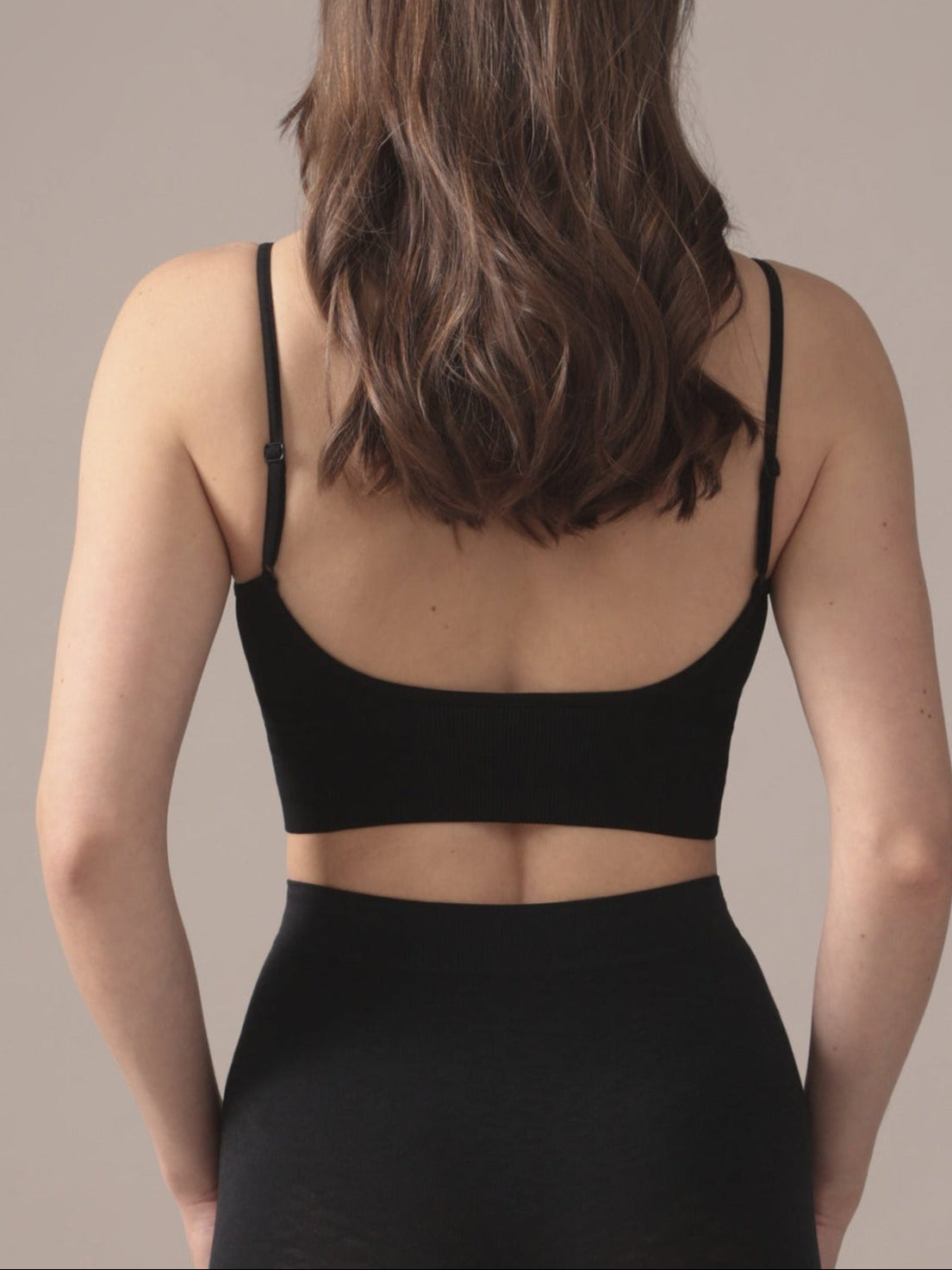 Seamless Cropped Cami in Black
