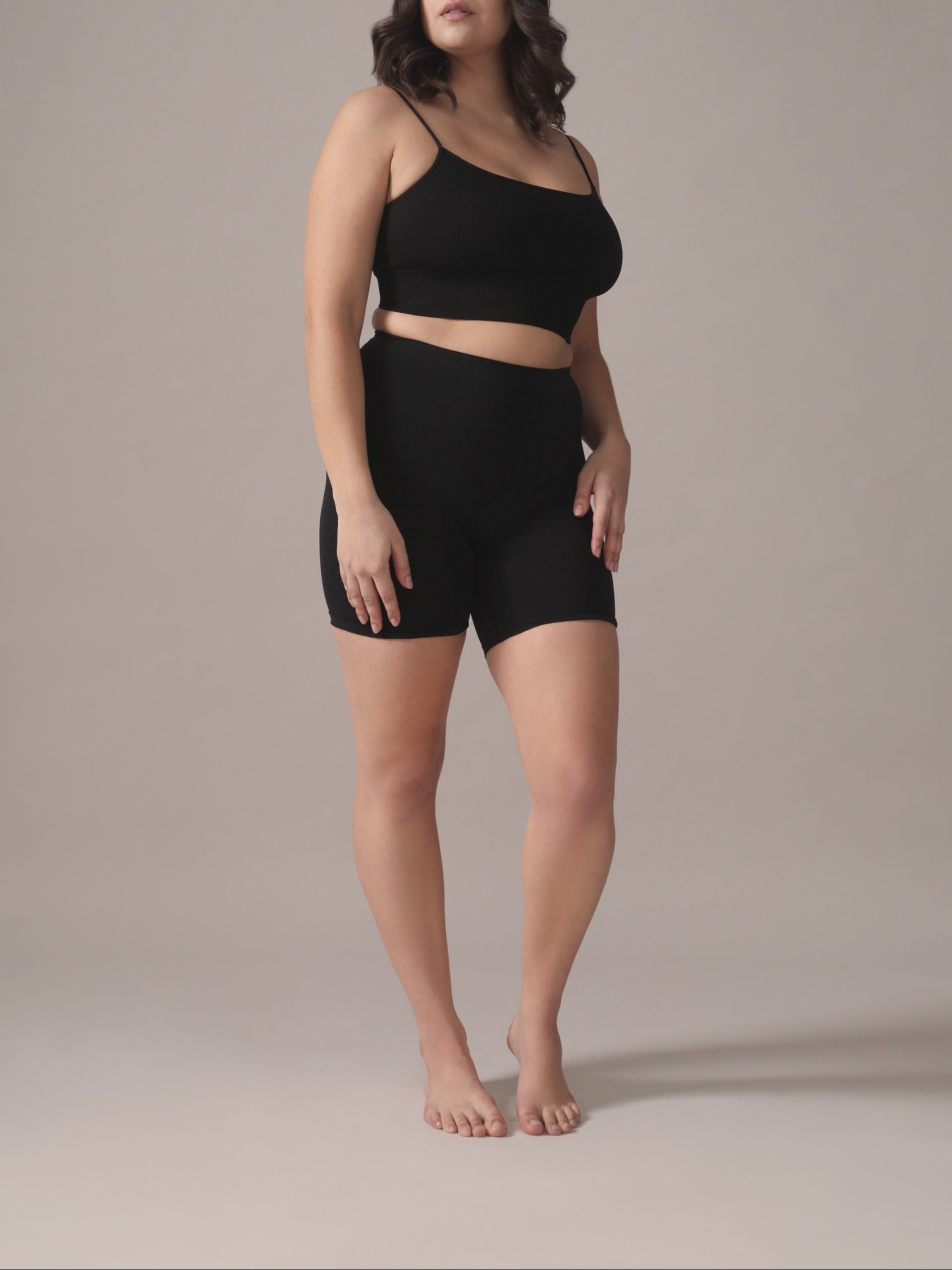 Seamless Cropped Cami in Black