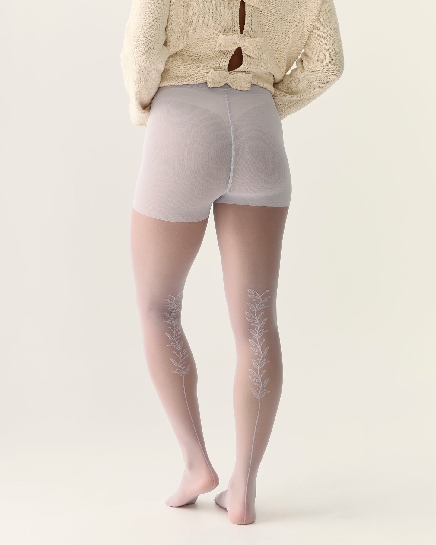 Back Vine Sheer Tights 30D in Lilac