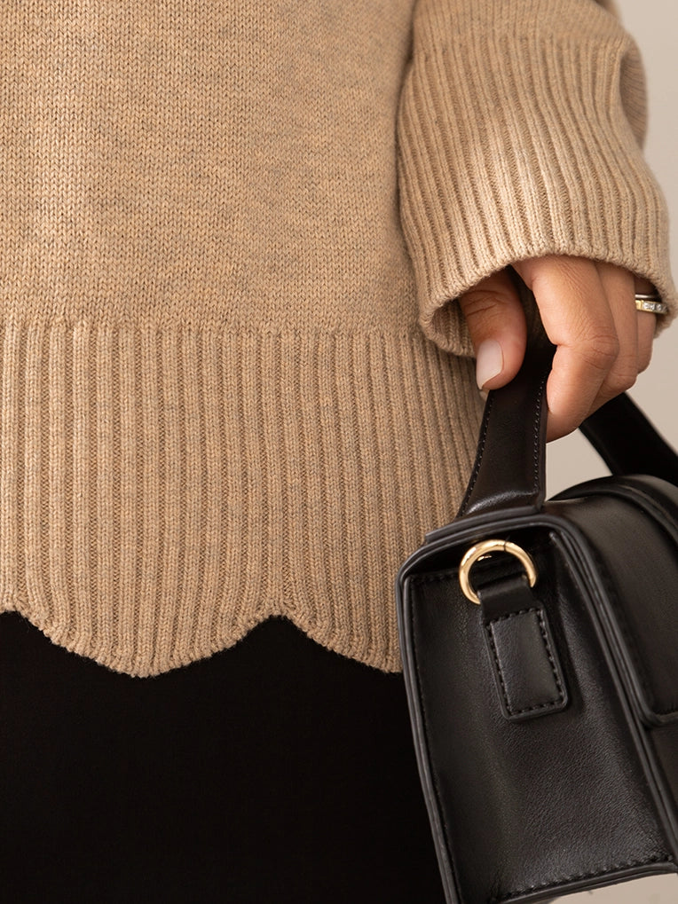 Scalloped Edge Pullover Responsible Merino in Oatmeal mix