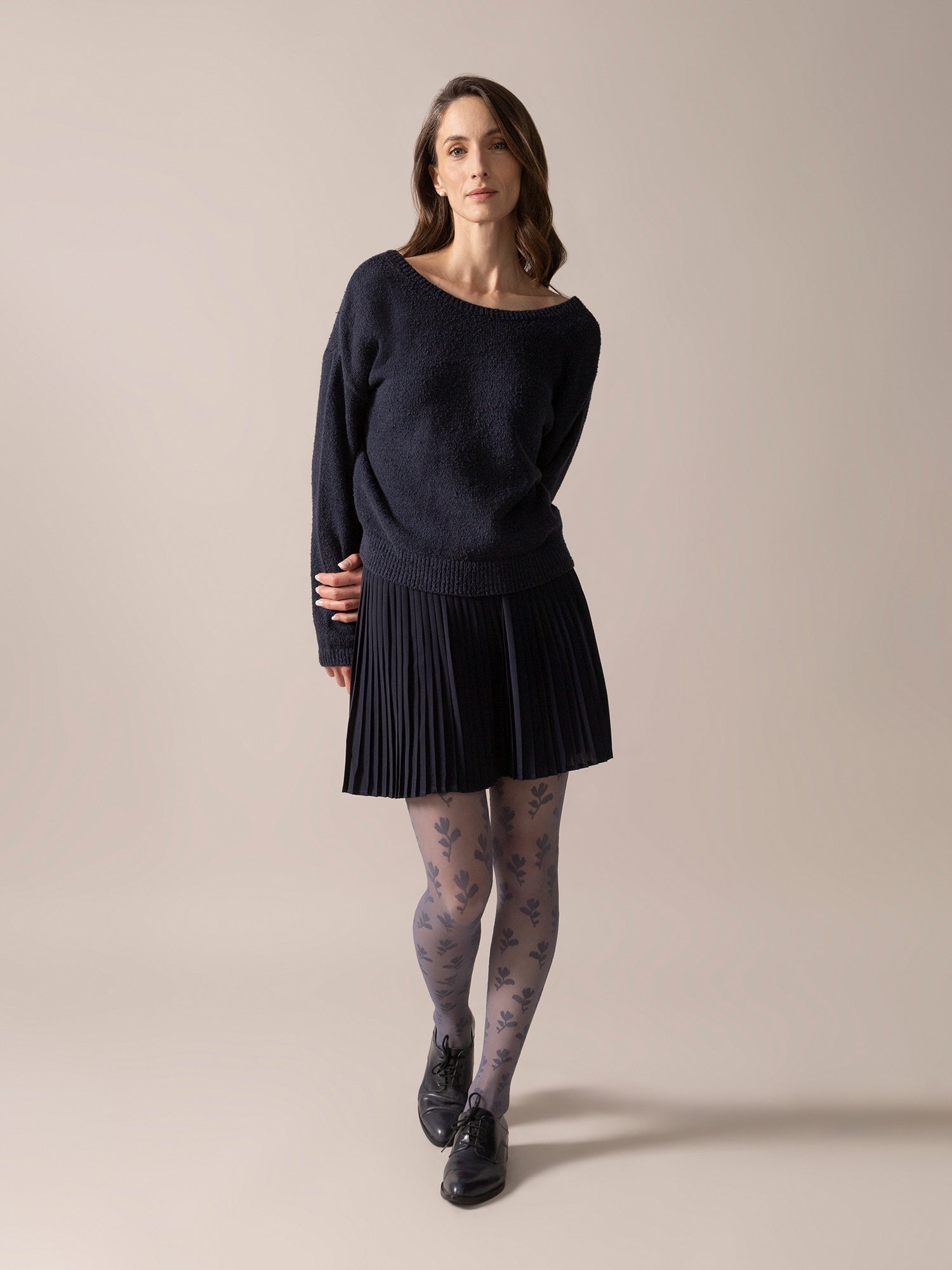 Open Back Sweater With Bows Navy