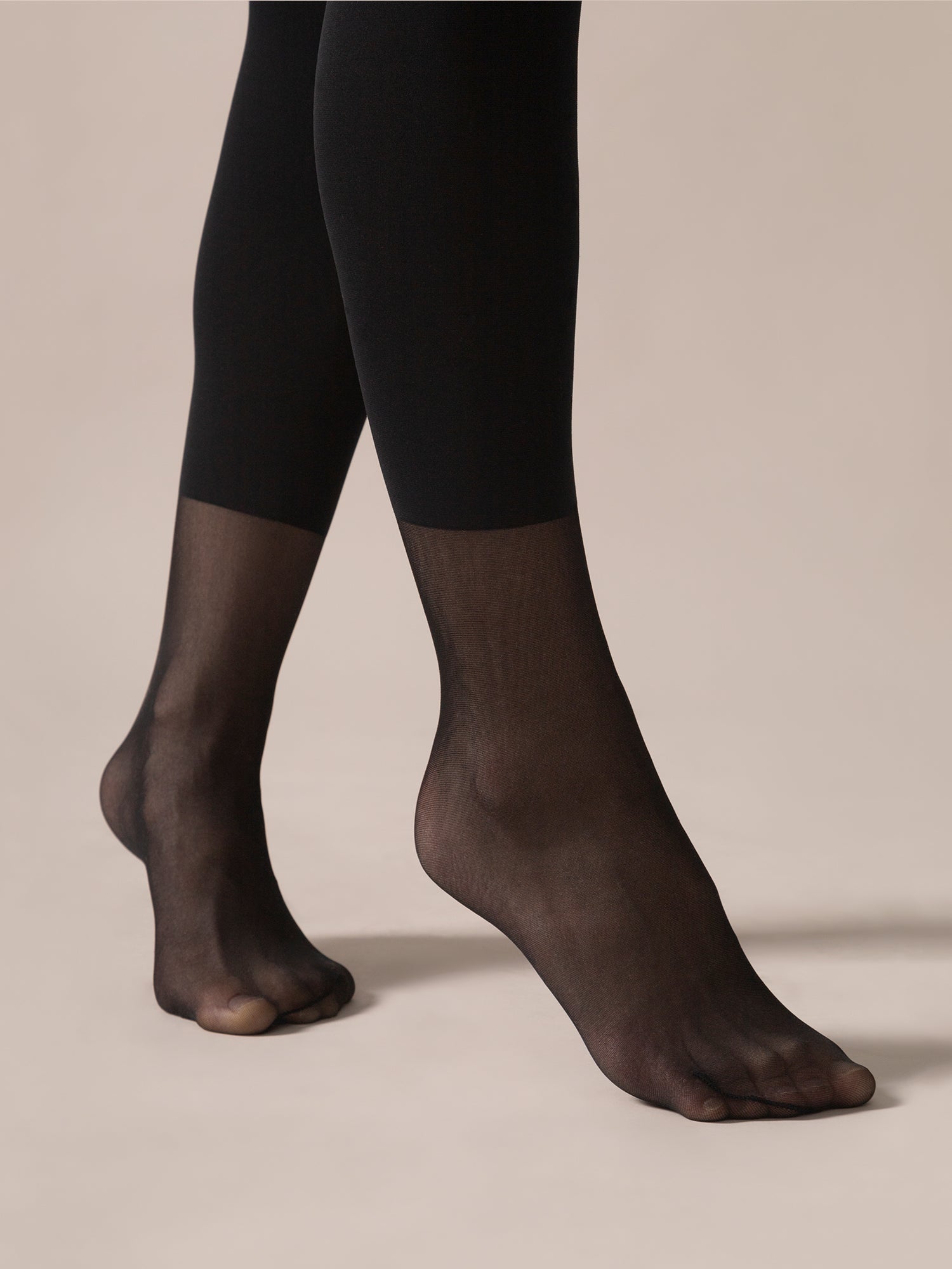 Legging Look Contour shaping Sheer Foot Tights in Black