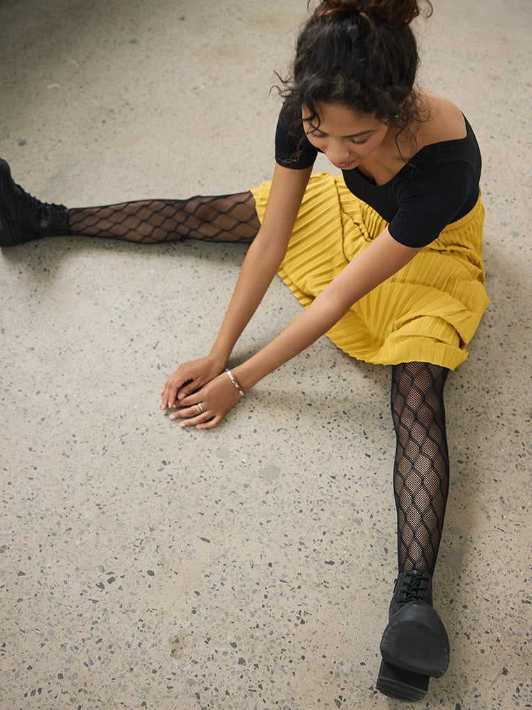 Classic Fishnet Tights